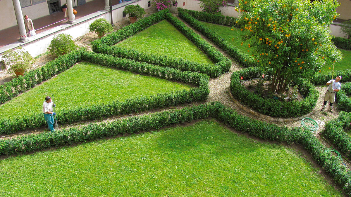 work-gardening-Tuscany